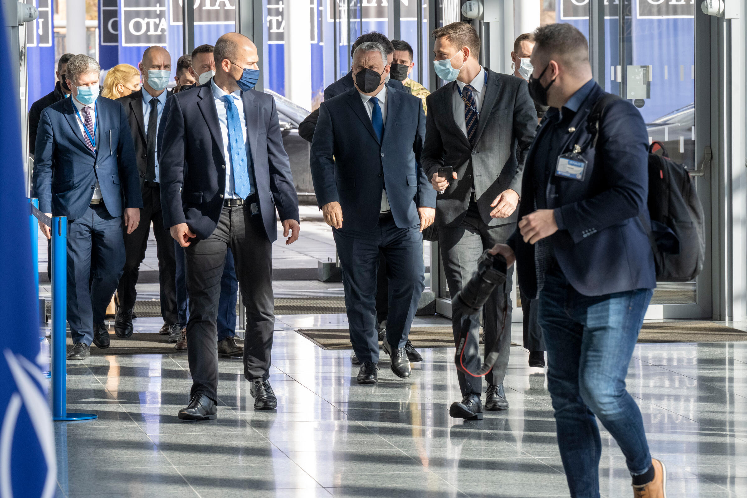 Rendkívüli NATO-állam-és kormányfői találkozó